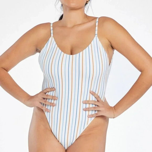 Vitamin A Yasmeen One Piece Swimsuit/Bodysuit Palm Springs White Stripes - Picture 4 of 13